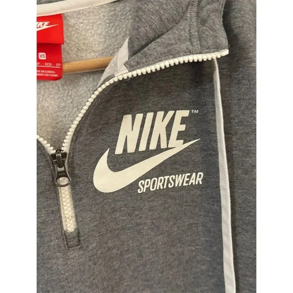 Nike‎ Women's XS Gray 1/4 Zip Pullover Hoodie Casual Long Sleeve